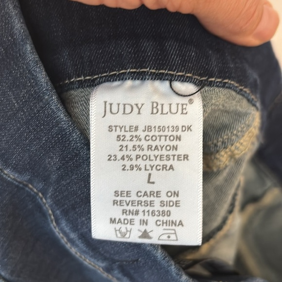 Judy Blue elastic pull on shorts - Picture 9 of 9